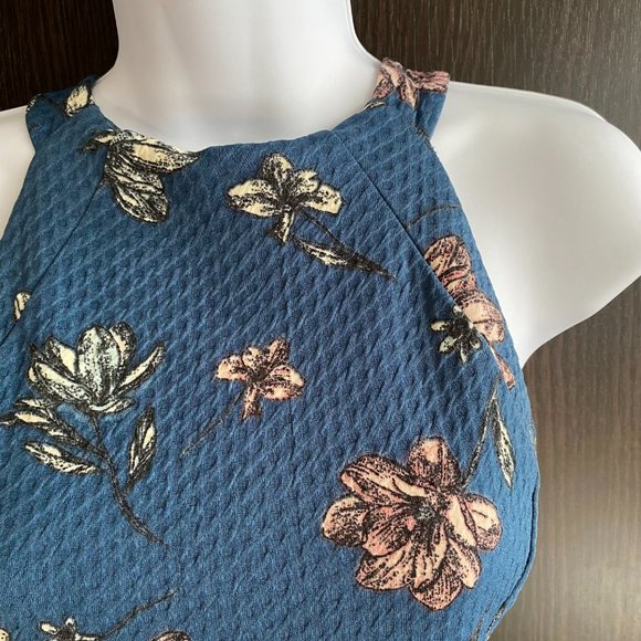 Blue Floral Open Back Flared Dress - Picture 2 of 5